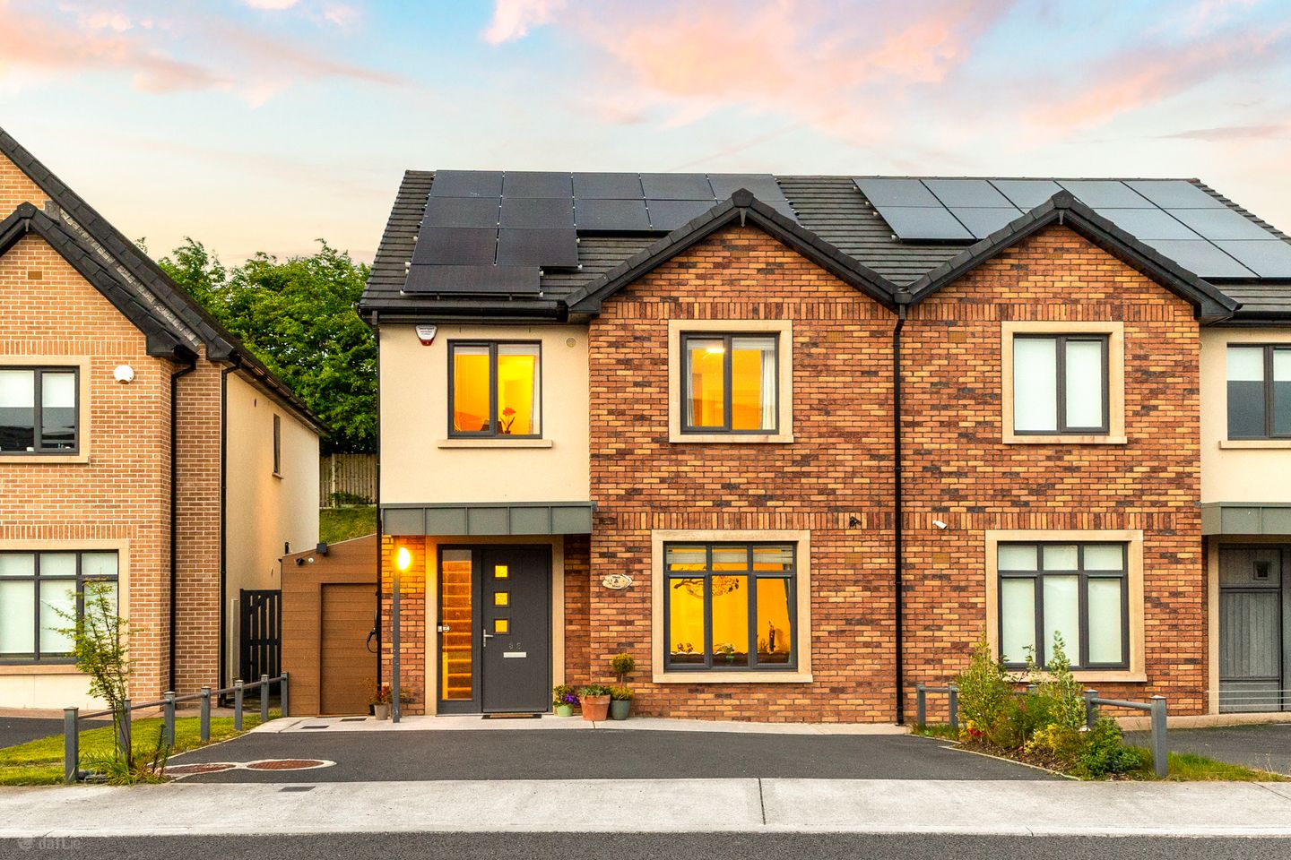 32 Curragh Farm, Newbridge, Co. Kildare, W12HR83 — photo 1