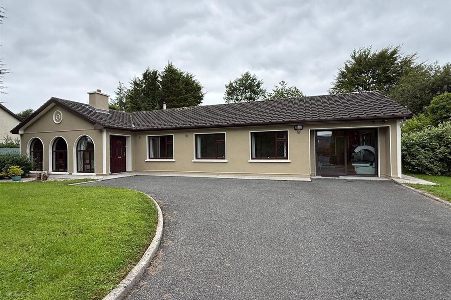 Convent Road, Ballaghaderreen, Co. Roscommon, F45DK19 — photo 1