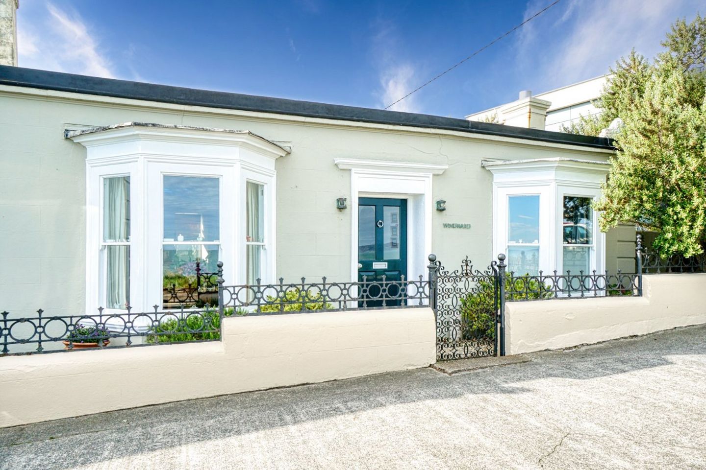 Windward, Sandycove Point, Sandycove, Co. Dublin, A96YD90 — photo 1