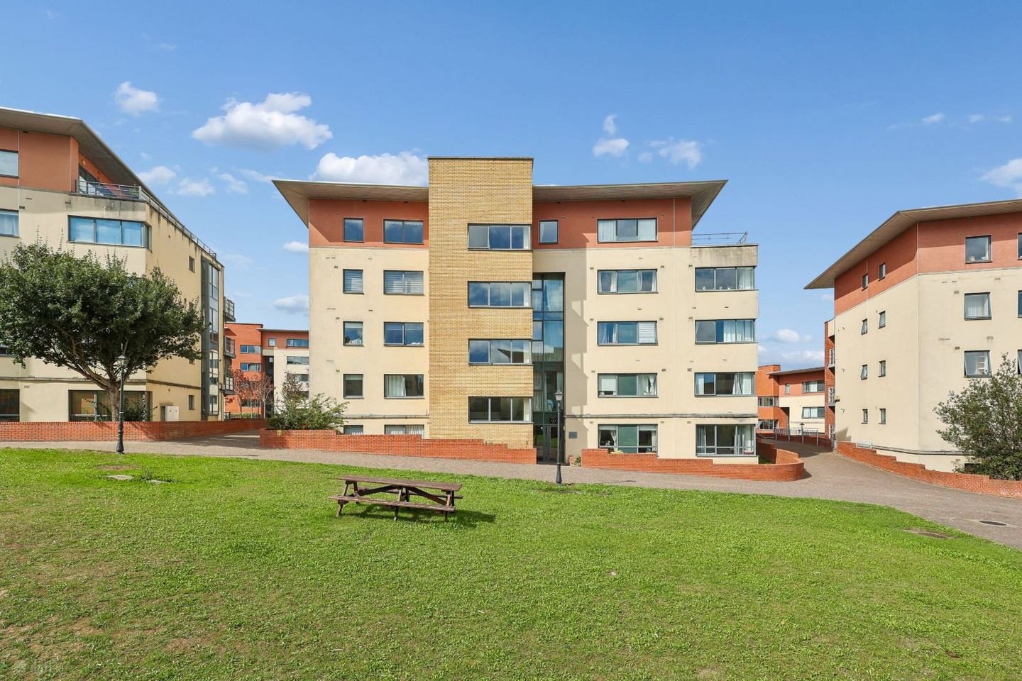 Apartment 116, The Oval, Tullyvale, Cherrywood, Dublin 18, D18E725 — photo 1