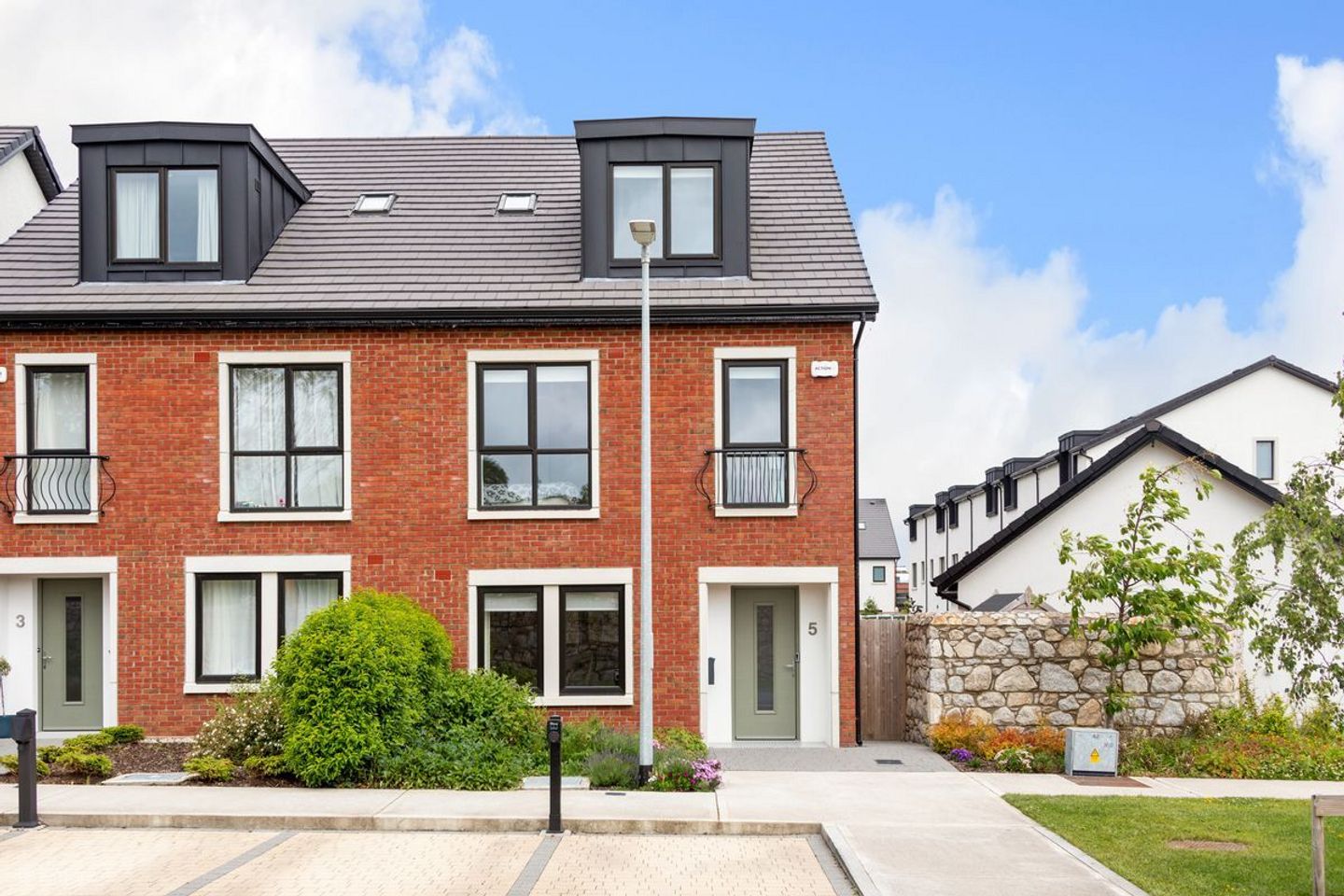 5 Suttonfield Paddocks, Kilternan, Carrickmines, Dublin 18, D18YW7Y — photo 1