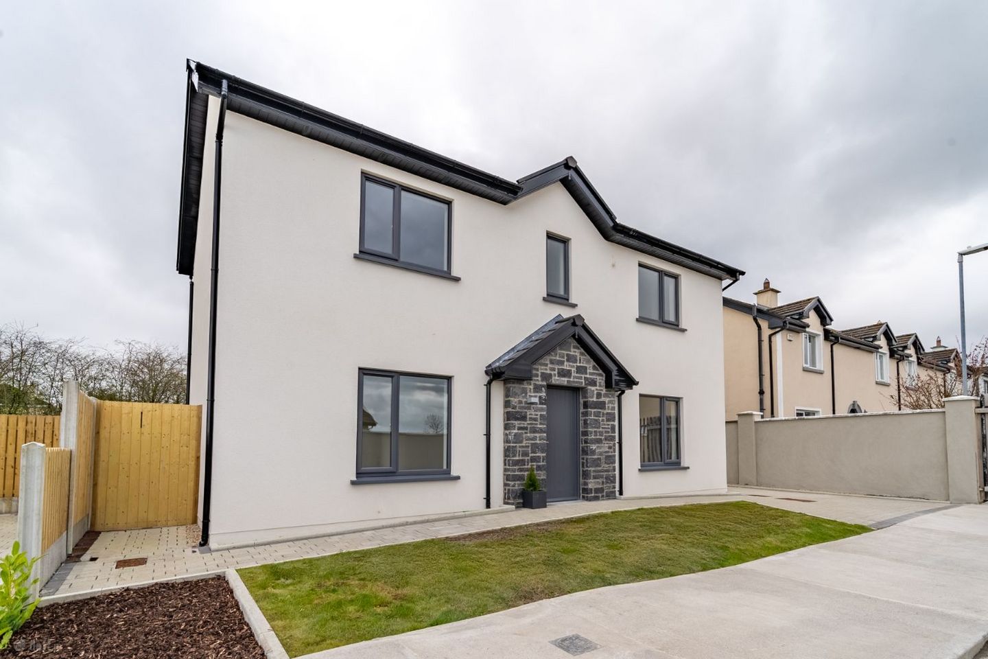The Honeysuckle- 4 Bedroom Detached House, Derrybeg Avenue, Mountrath, Co. Laois — photo 1