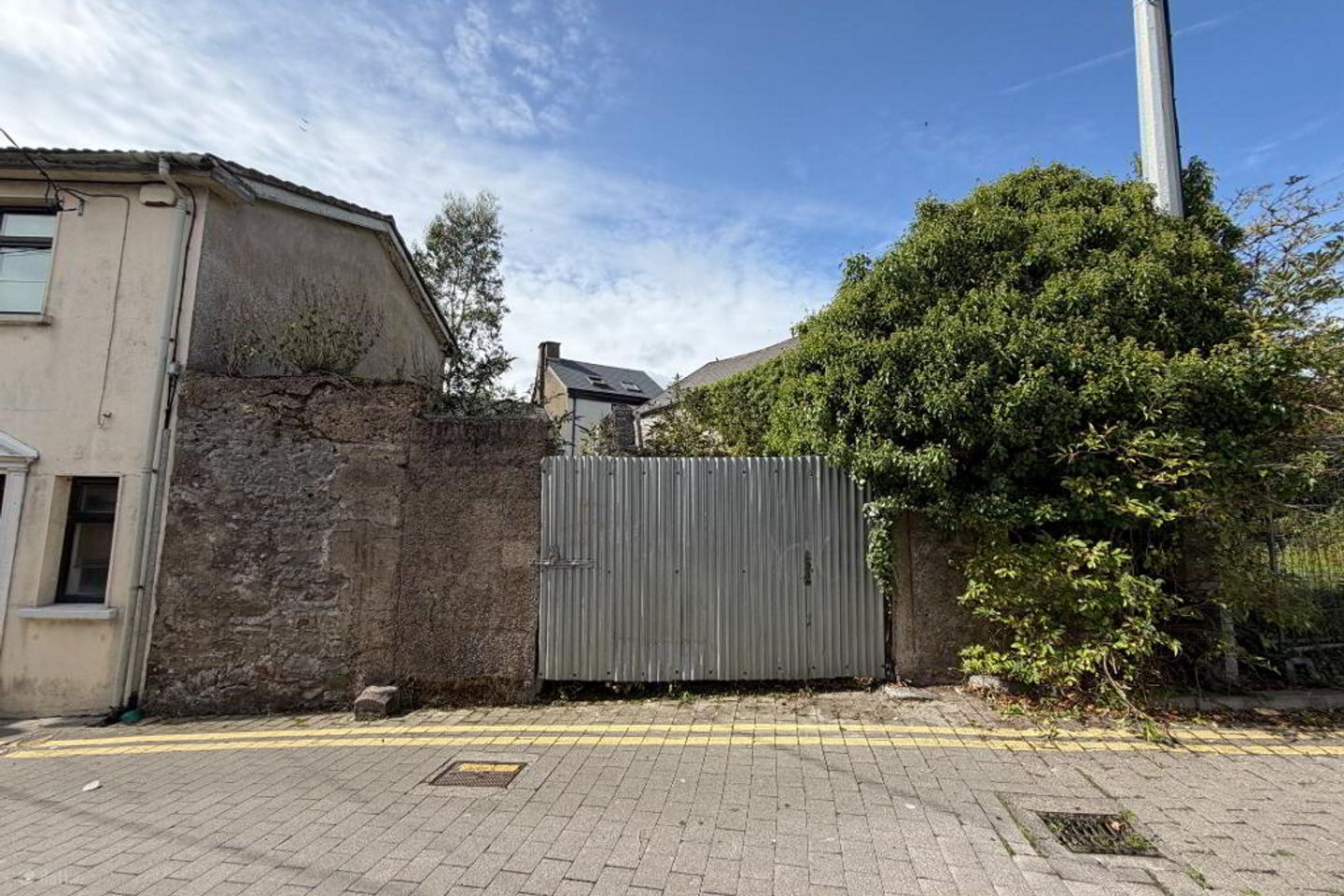 Shoulder’s Lane, Mallow, Co. Cork — photo 1