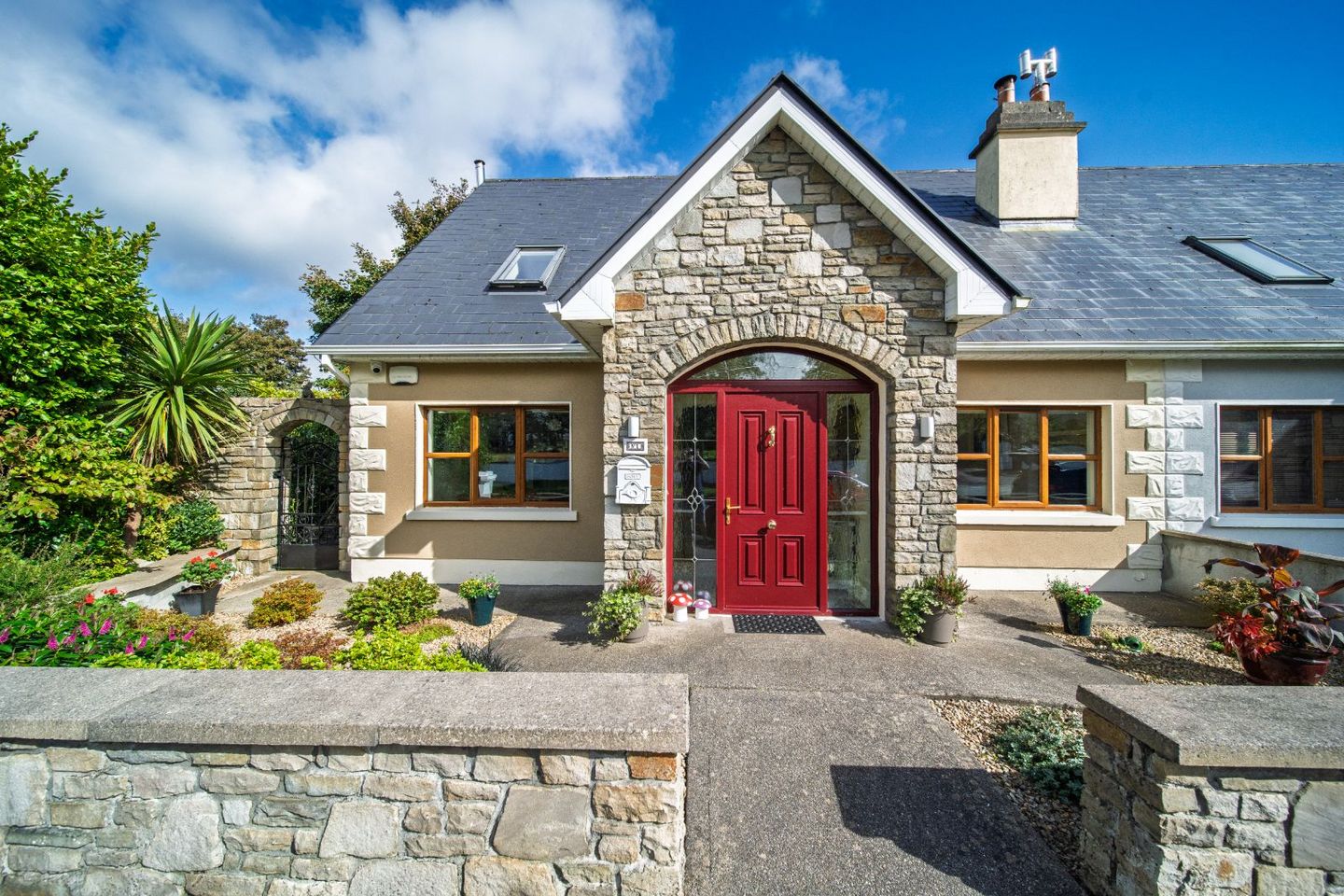 1 Radharc Na Sleibhte, Lahardane, Cuilkillew, Co. Mayo, F26A3F9 — photo 1