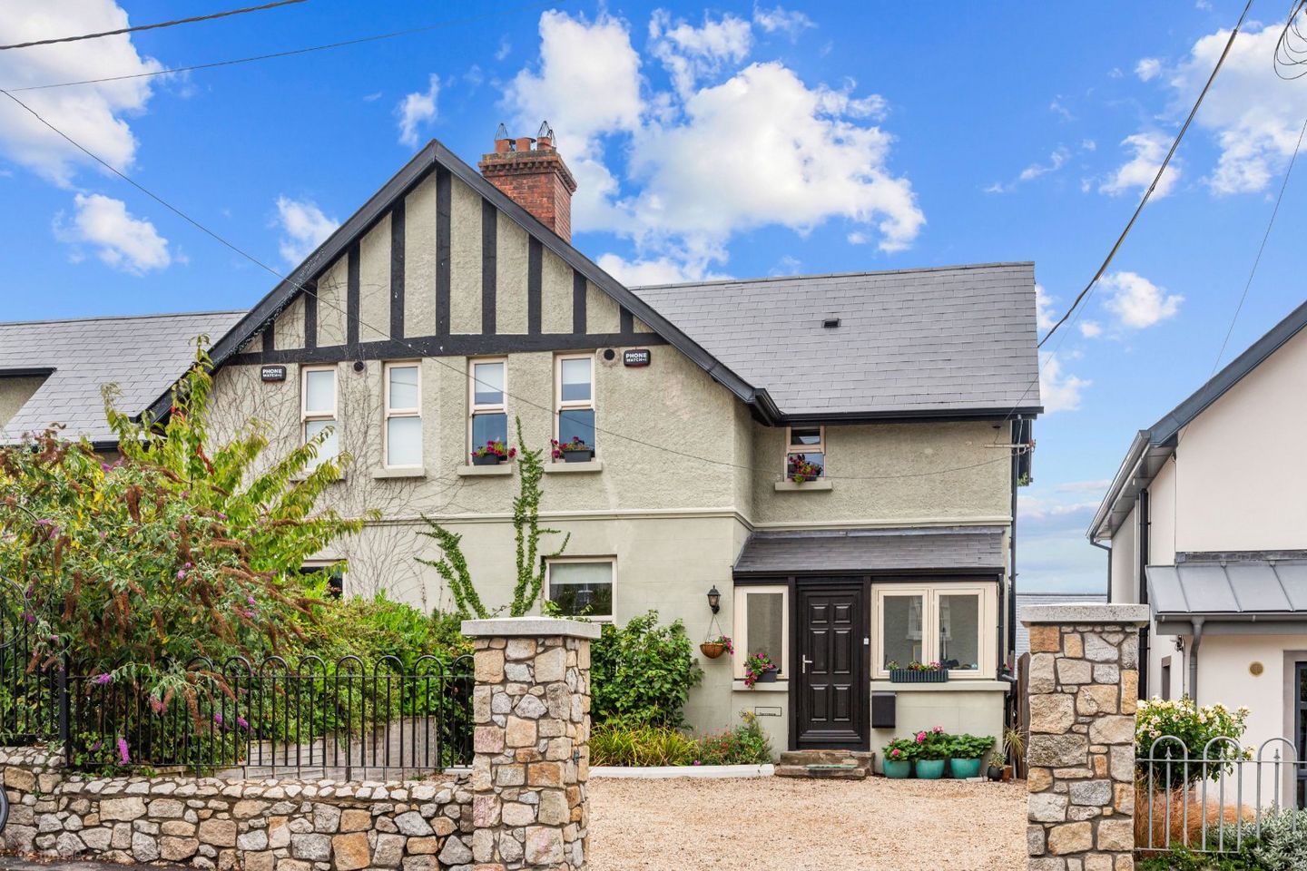 Derrymore, Killincarrig Village, Greystones, Co. Wicklow, A63KC42 — photo 1