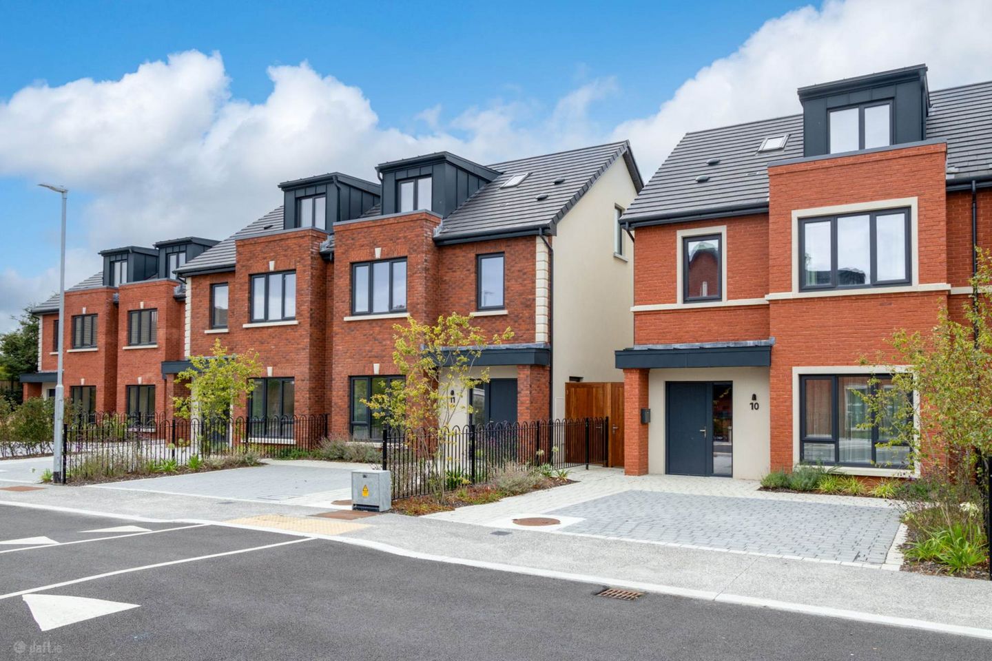 11 Drumnigh Oaks, Portmarnock, Co. Dublin, D13W6XD — photo 1