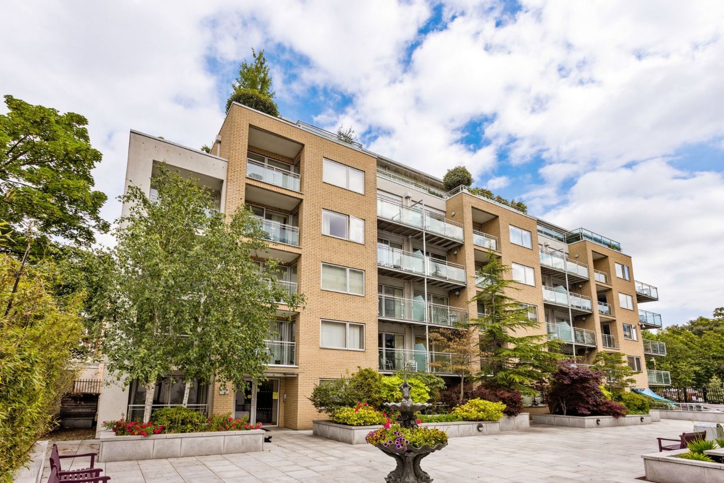 36 Alexandra Walk, Adelaide Square, Dublin 8, D08 FX21 — photo 1