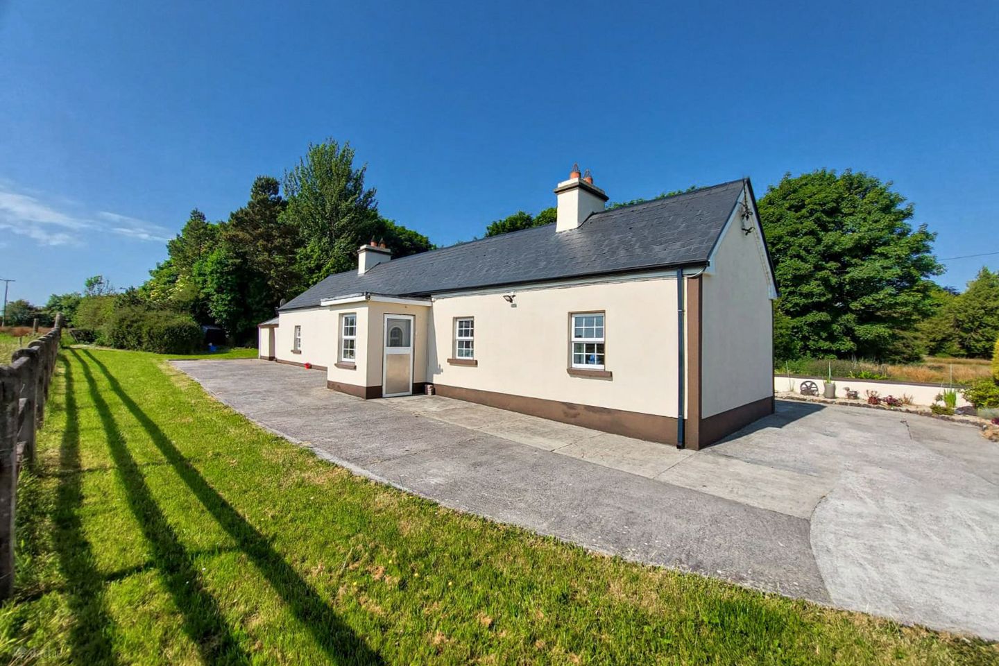 Sheepwalk, Frenchpark, Tibohine, Co. Roscommon — photo 1