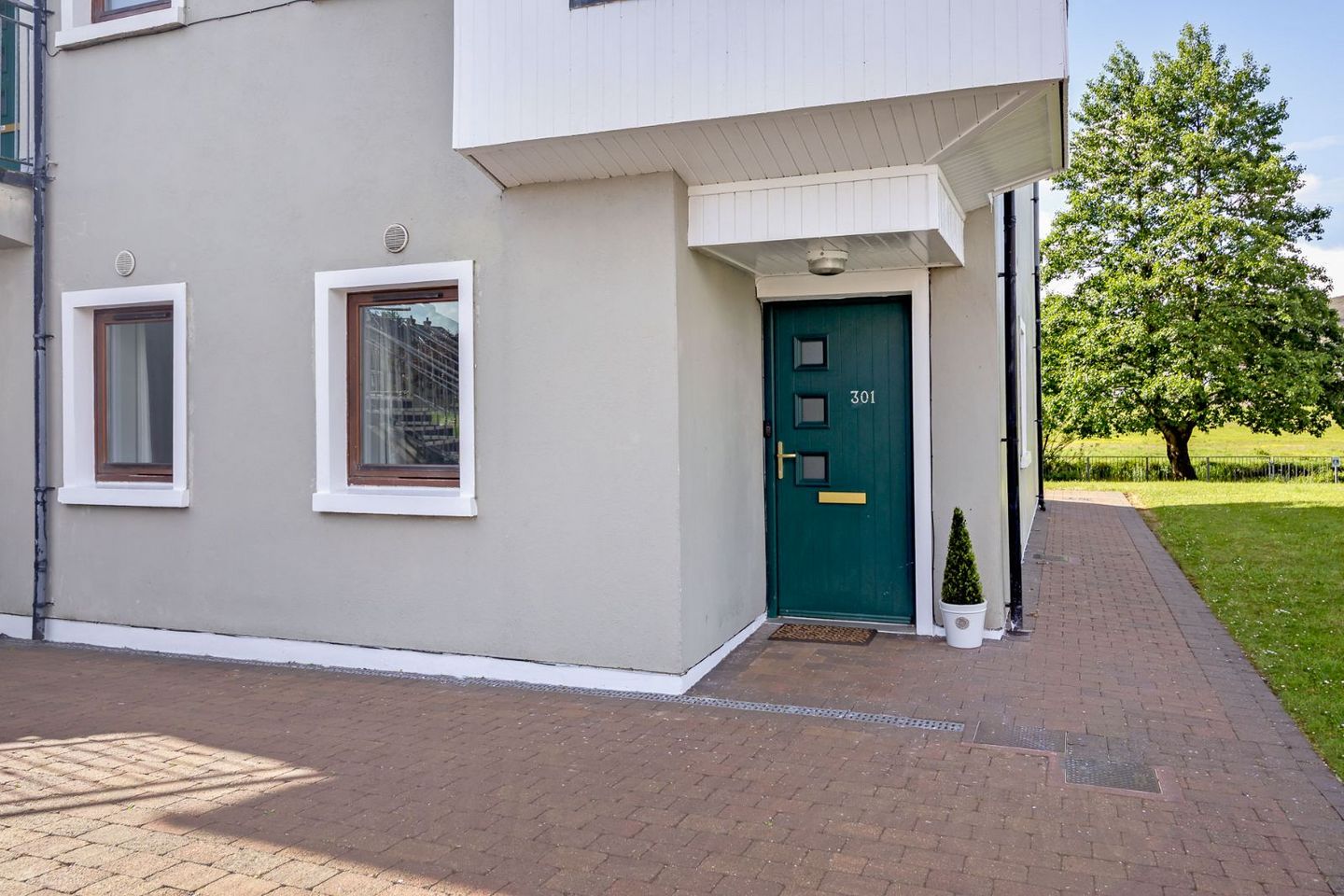 Apartment 301, River Oaks, Ballisodare, Co. Sligo, F91WY93 — photo 1
