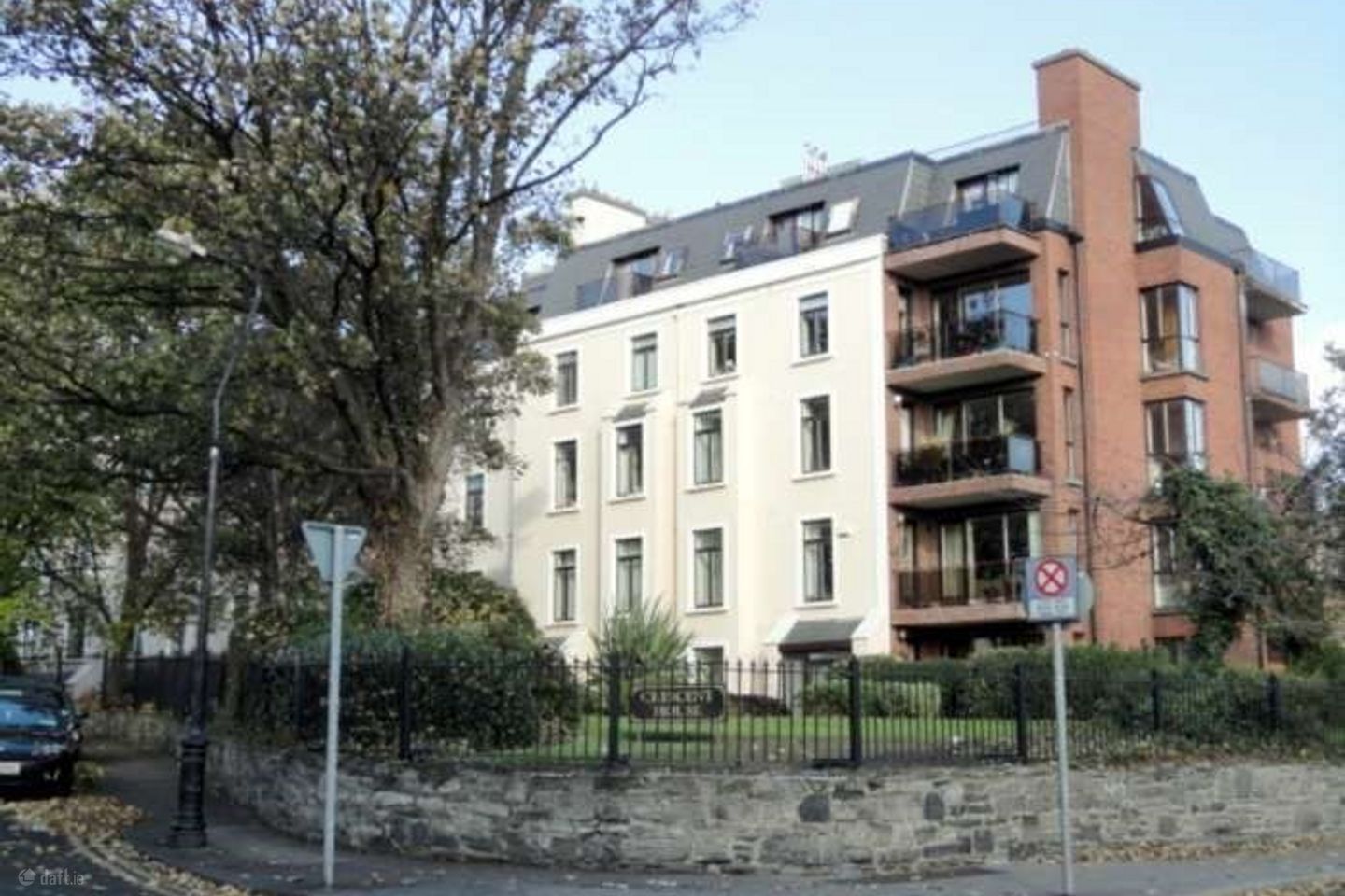 Crescent House Marino, Clontarf, Co. Dublin — photo 1