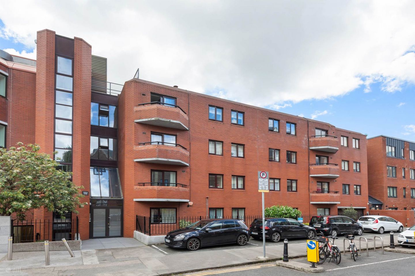 12 Huband Court Percy Place, Dublin  4, D04WD23 — photo 1