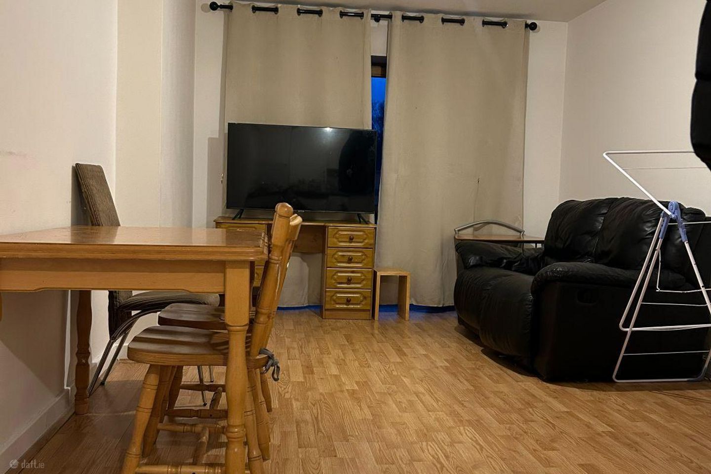 Scotch Hall Apartments, Scotch Hall Shopping Centr, Drogheda, Co. Louth — photo 1