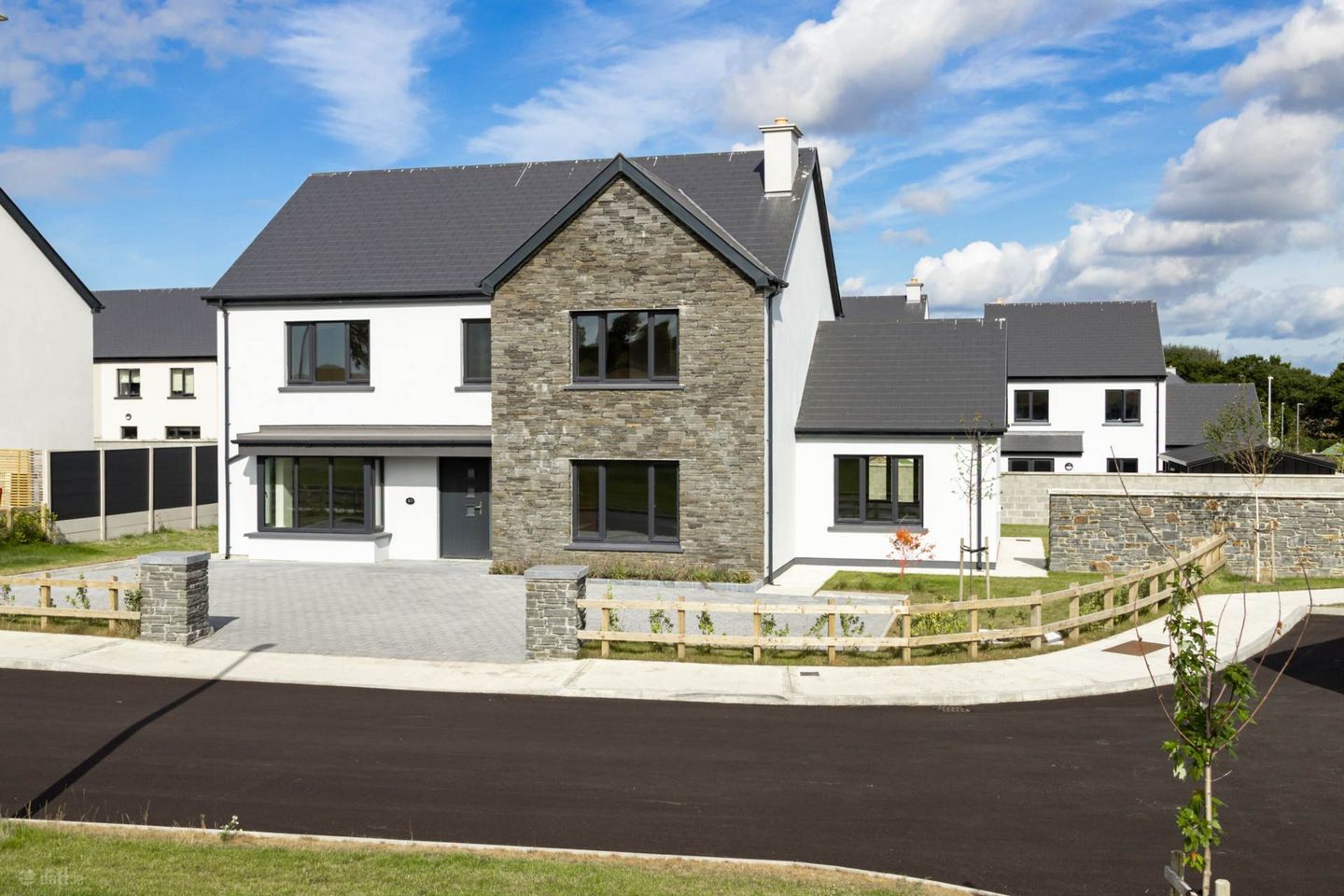 83 An Sruthan Beag, Clonakilty, Co. Cork, P85XK26 — photo 1