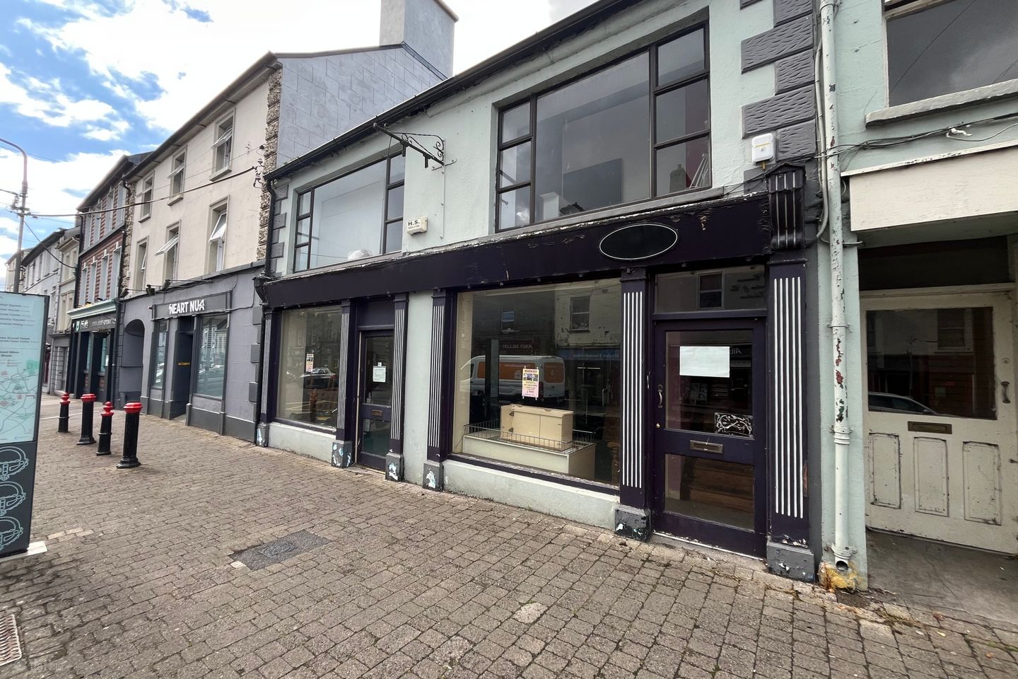 Main Street, Roscrea, Co. Tipperary, E53VP76 — photo 1