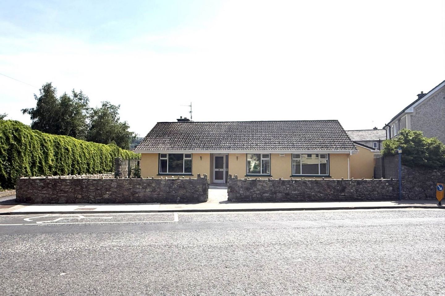 Oakville House, Kickham Street, Clonmel, Co. Tipperary, E91PK60 — photo 1