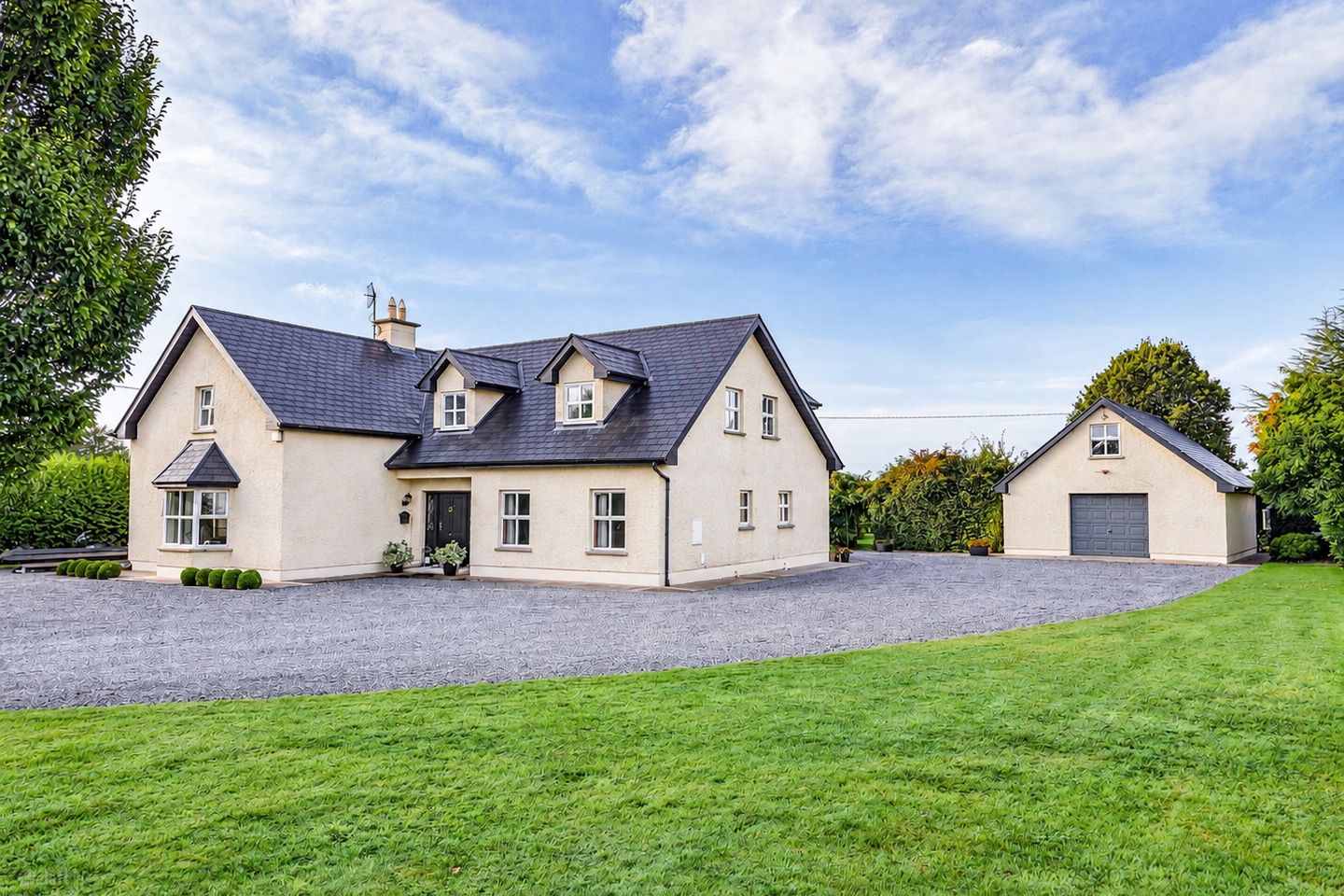 Brown's Lane, Beakstown, Thurles, Co. Tipperary, E41N2C3 — photo 1