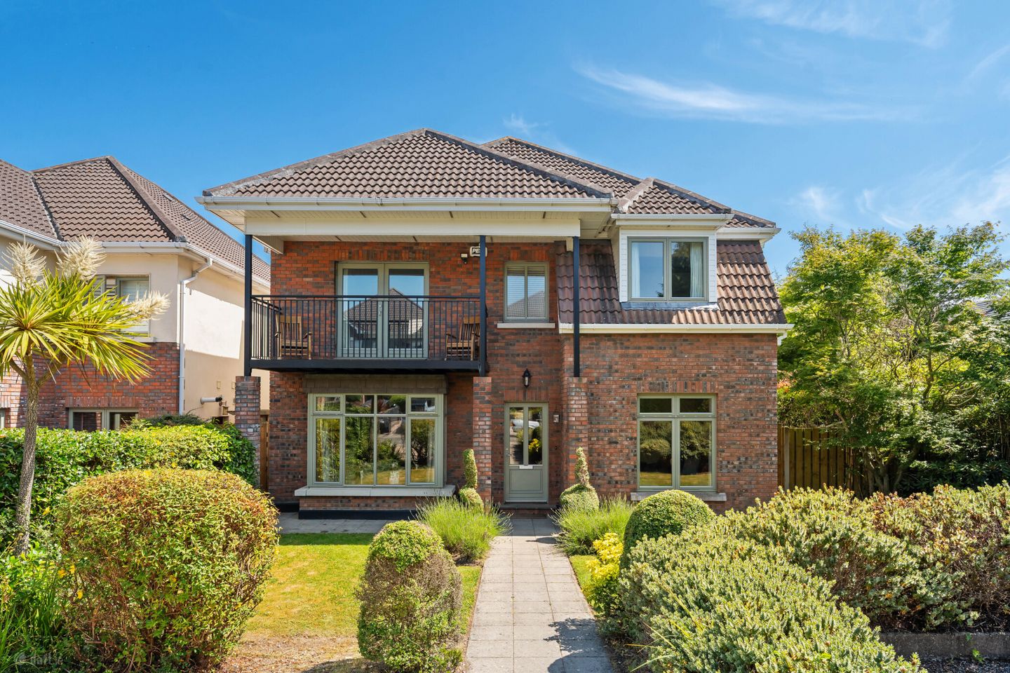 27 Cairnfort, Stepaside, Dublin 18, D18 K768 — photo 1
