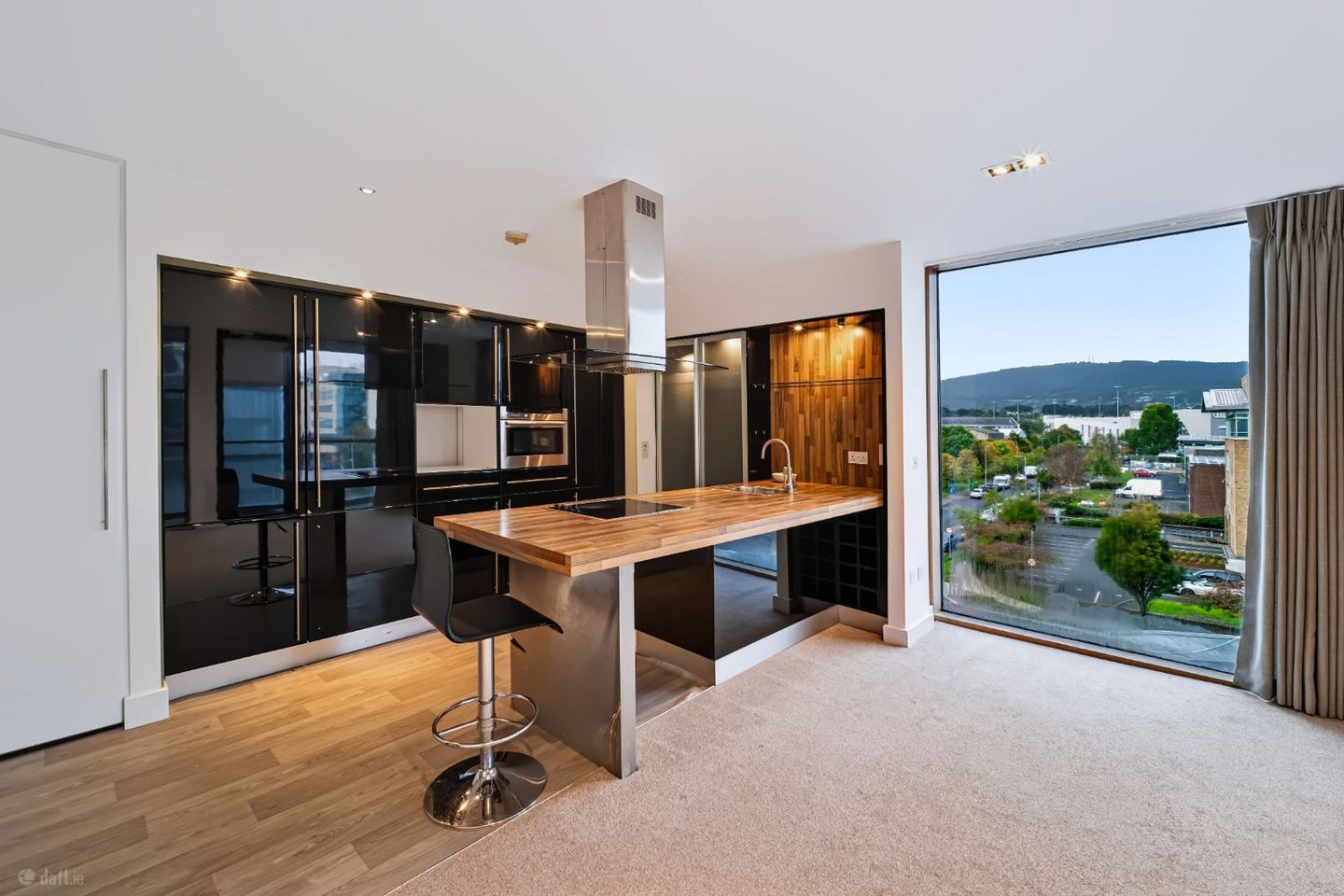 Apartment 307, The Cubes 1, Stillorgan, Dublin 18, D18F6C7 — photo 1