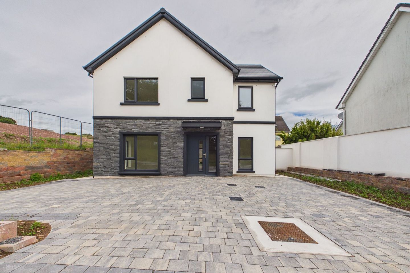 1 Weavers Wood, Dripsey, Co. Cork, P12P982 — photo 1