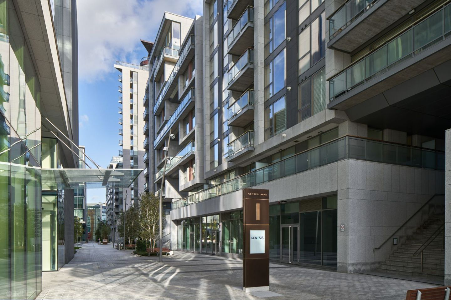 Vantage Retail Units, Central Park, Dublin 18, Leopardstown, Dublin 18 — photo 1