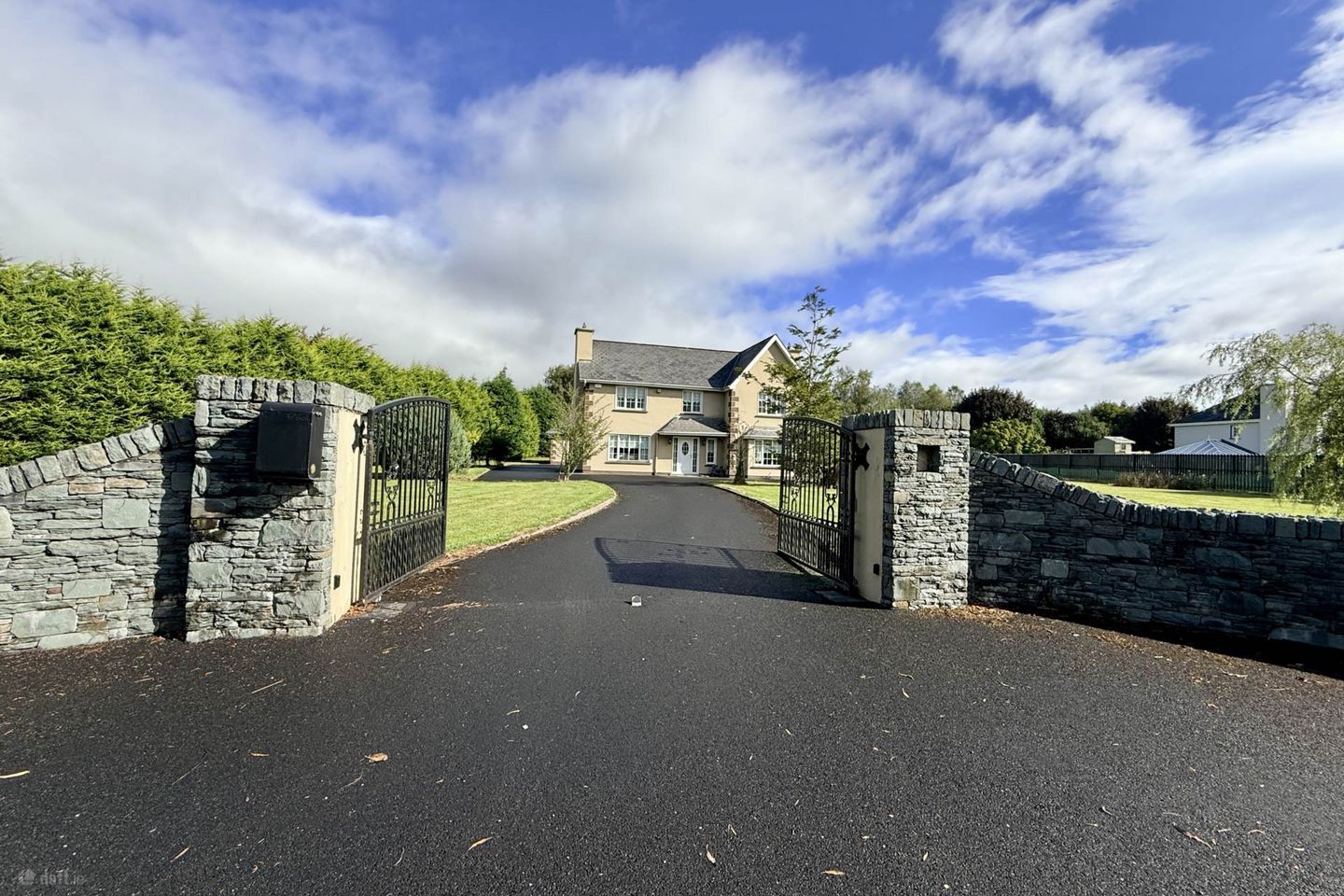 Amber Rise, Coolnagarrahy, Kilcummin, Killarney, Co. Kerry, V93D7A4 — photo 1