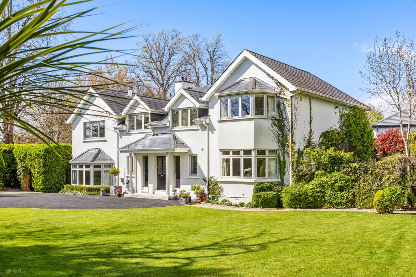 Castlemoyle, Leopardstown Road, Foxrock, Dublin 18, D18 K4H3 — photo 1