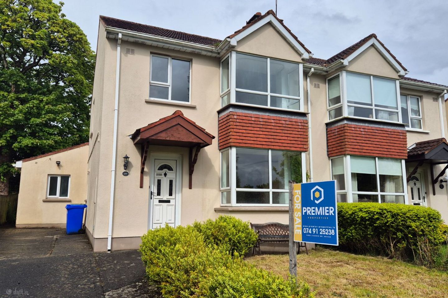24 Whitethorn Grove, Letterkenny, Letterkenny, Co. Donegal, F92A30H — photo 1
