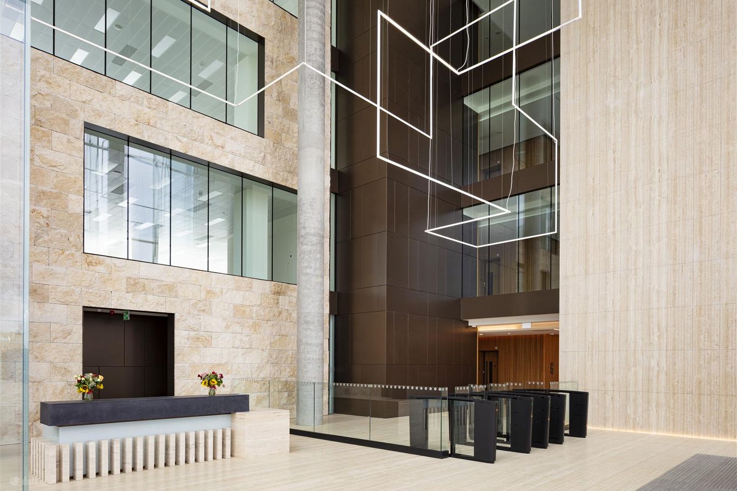 N RECEPTION