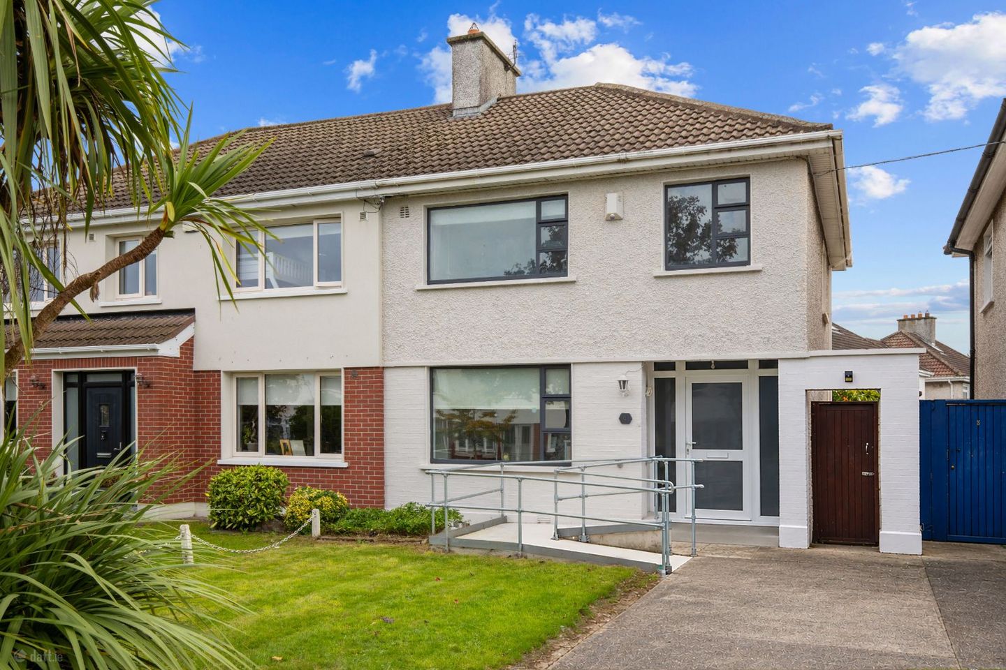 4 Verbena Lawn, Sutton, Dublin 13, D13R223 — photo 1