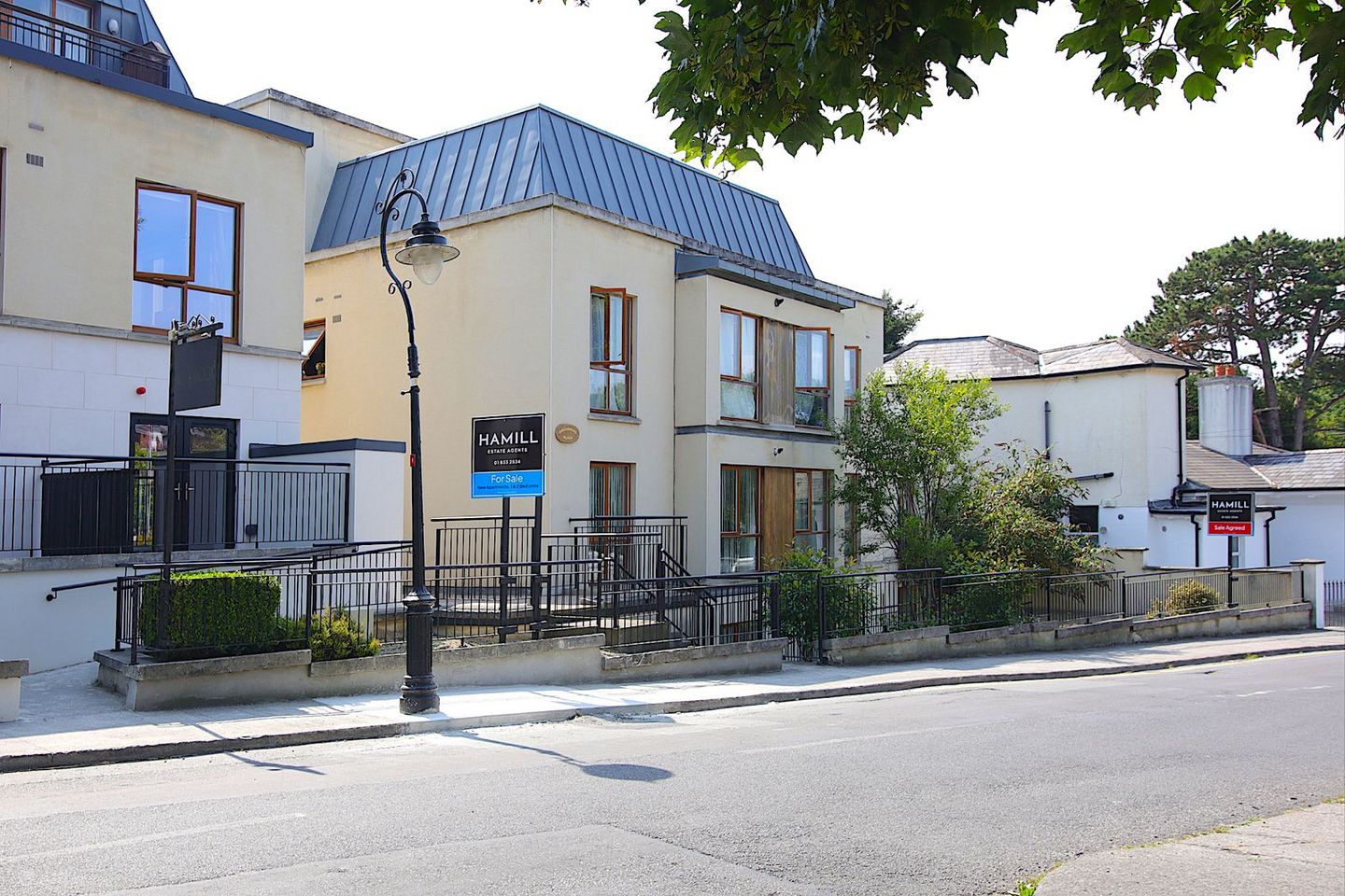 Apartment 12, Hollybrook Manor, Clontarf, Dublin 3, D03XN79 — photo 1