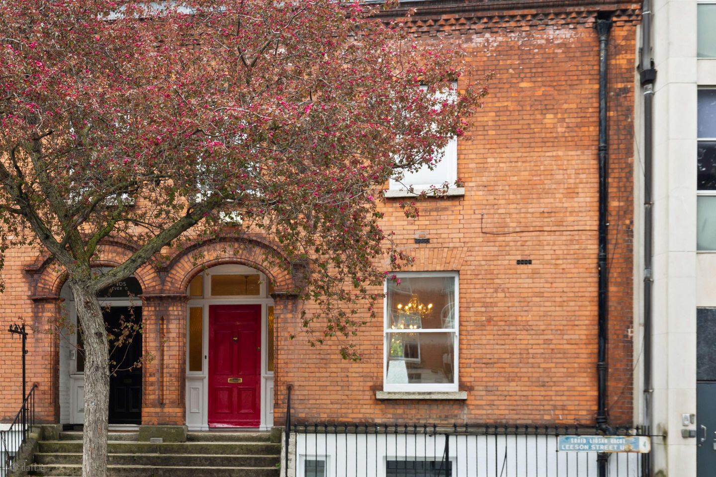 104 Leeson Street Upper, Dublin 4, D04W2F8 — photo 1