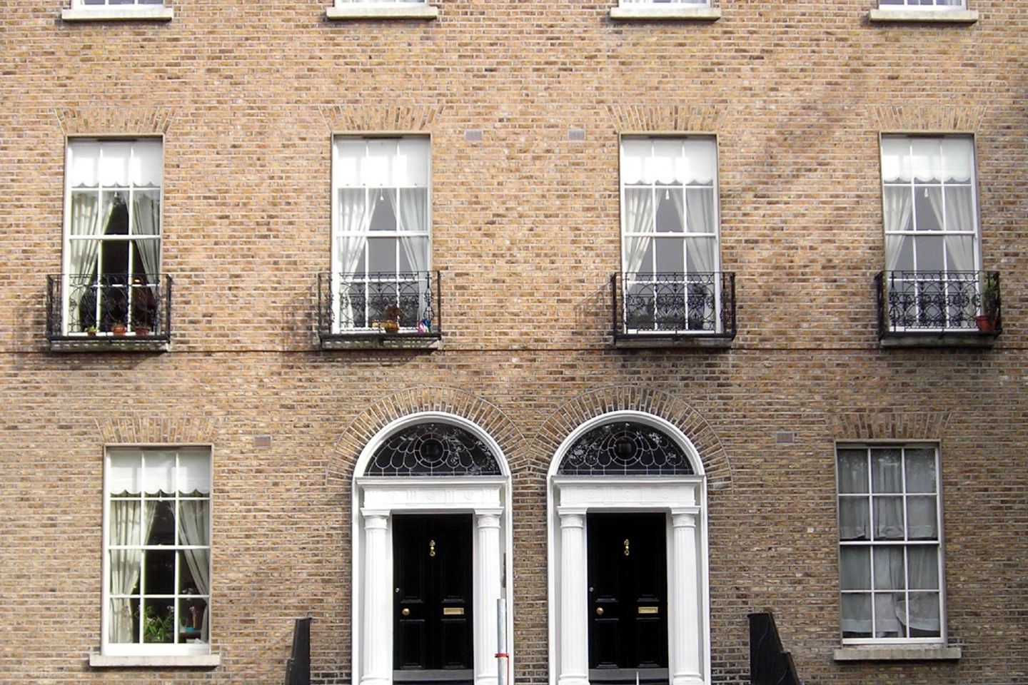Pembroke Road, Ballsbridge, Co. Dublin — photo 1