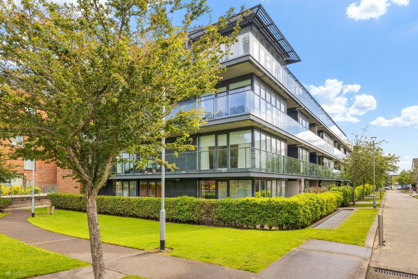 Apartment 24, Levmoss Hall, Levmoss Park, Leopardstown, Dublin 18, D18T276 — photo 1