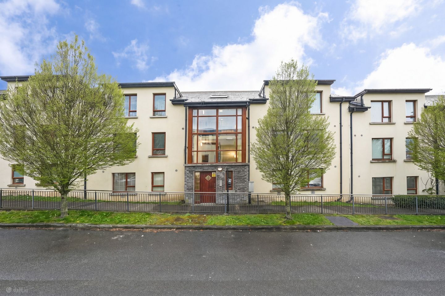 51 Slade Castle Avenue, Saggart, Co. Dublin — photo 1