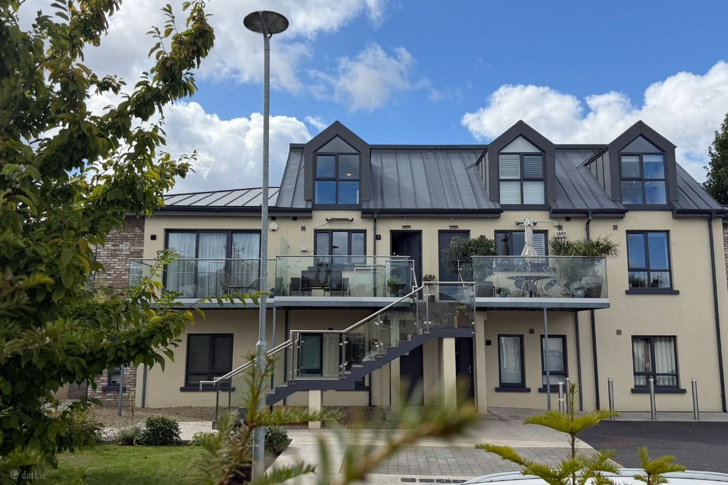 Stockwell, Sandyford Road, Dundrum, Dublin 16 — photo 1