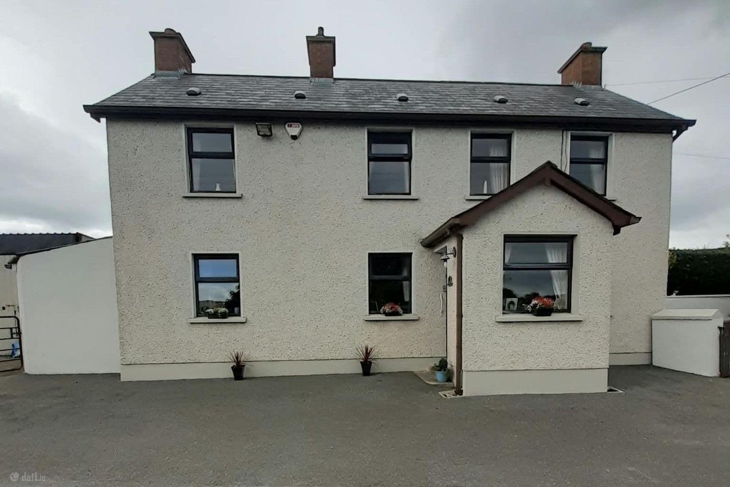 33 Caledon Road, BT69 6HX on 6 acres, Aughnacloy, Co. Tyrone — photo 1