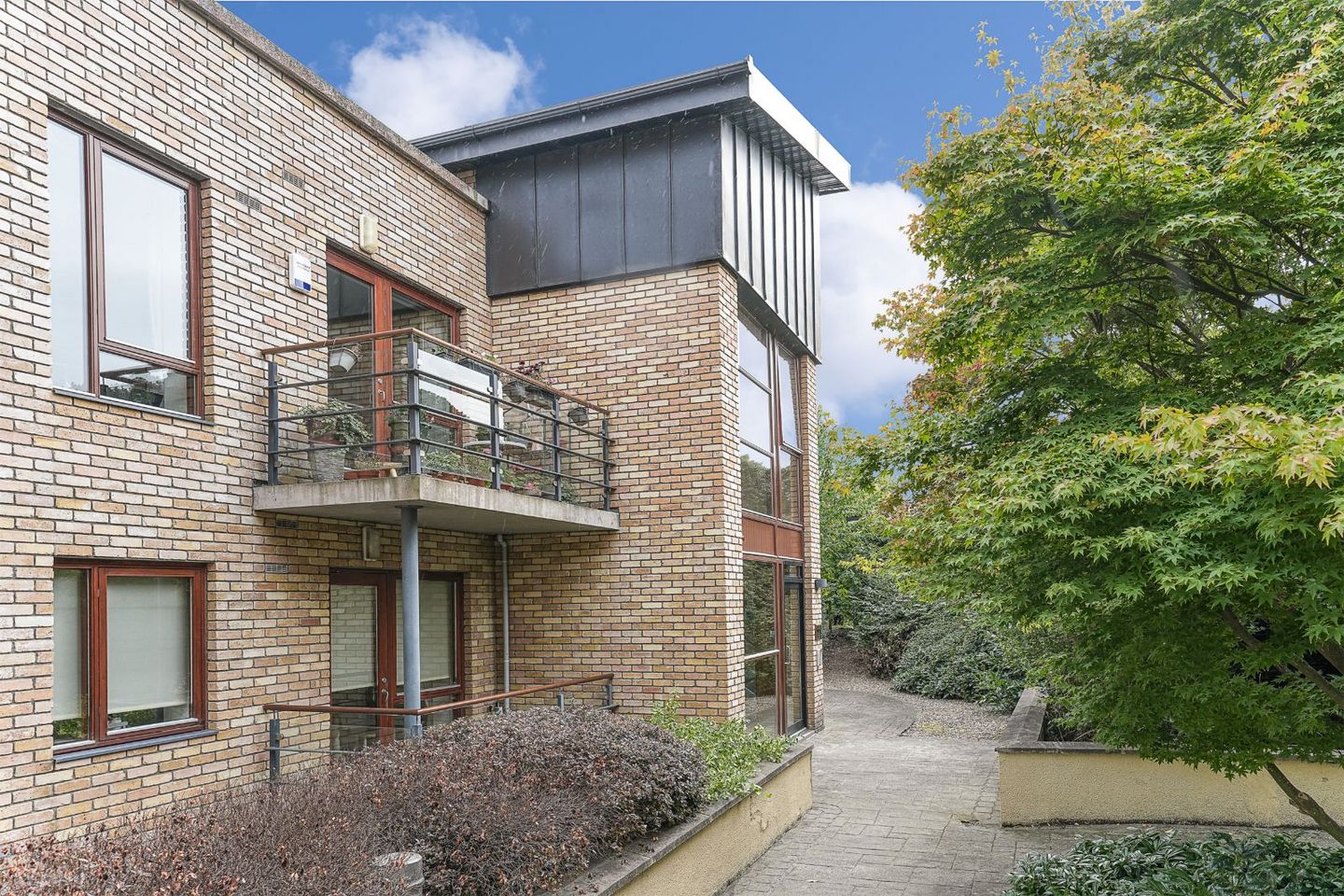 Apartment 275, Frances Ball House, Loreto Abbey, Grange Road, Dublin 14 — photo 1