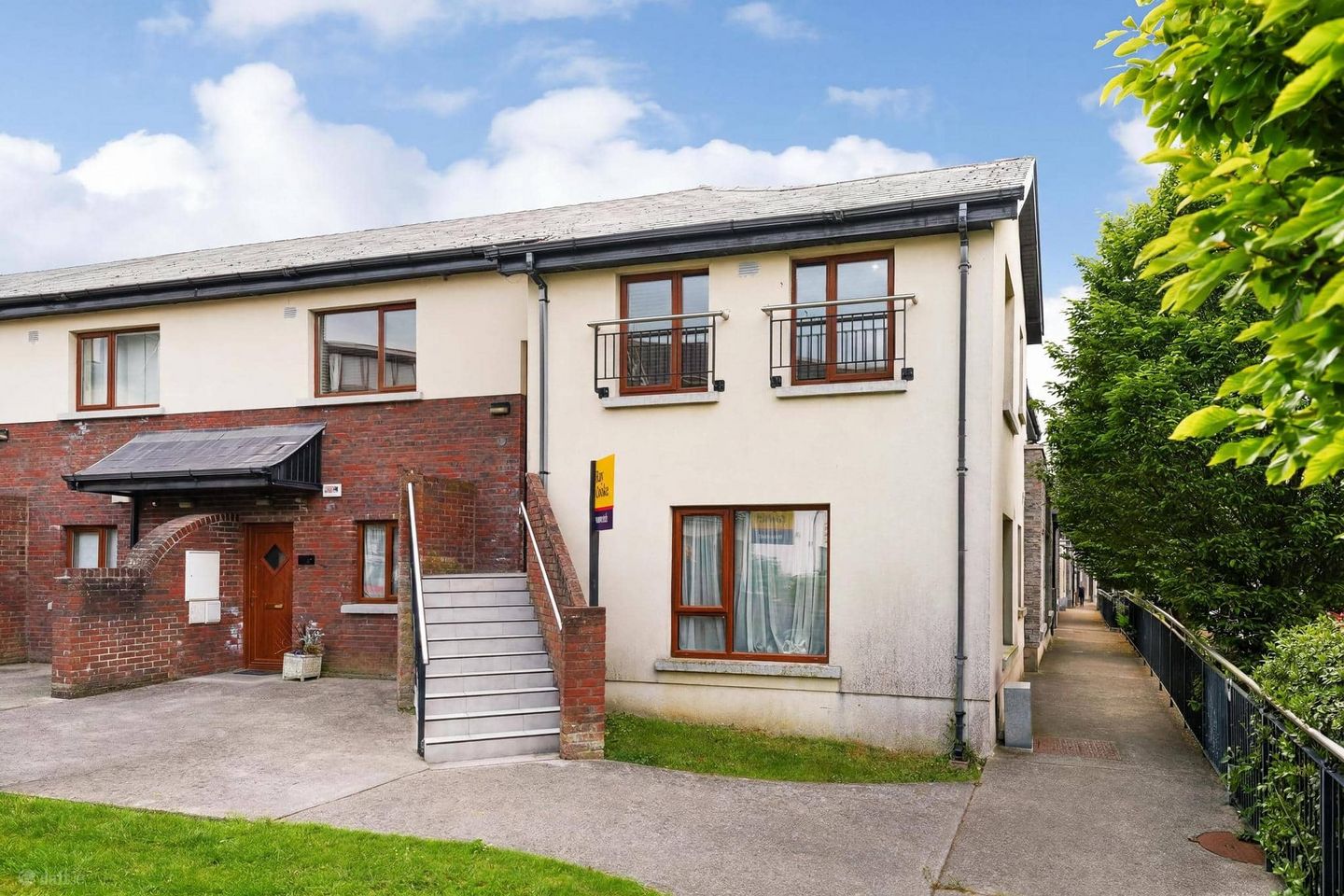 10 Slade Castle Heights, Saggart, Co. Dublin — photo 1