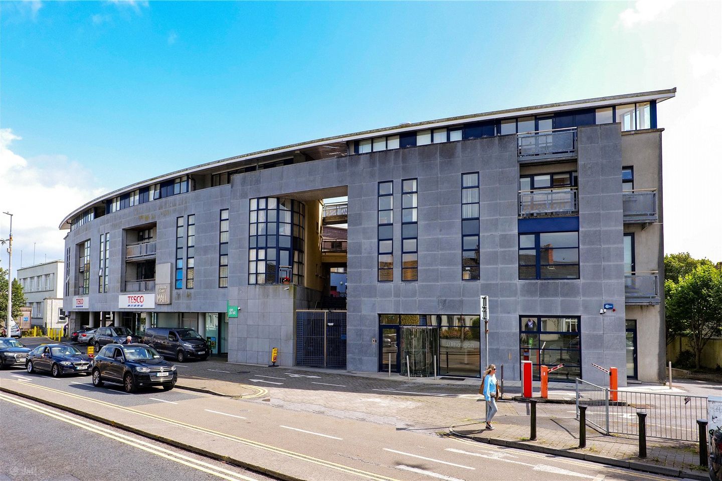Cres, 33 Crescent Court, Father Griffin Road, Galway City Centre, Galway, H91 Y205 — photo 1