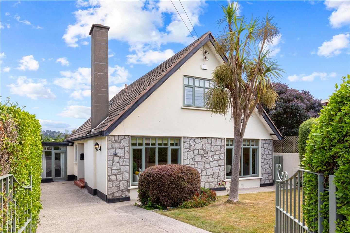 90 Shrewsbury Lawn, Cabinteely, Dublin 18, D18 H2H9 — photo 1