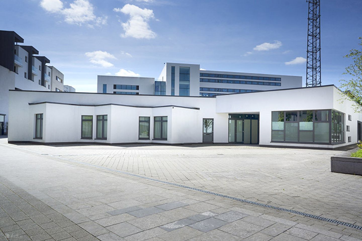 Self-Contained Unit At Athlone Town Centre, Athlone, Co. Westmeath — photo 1