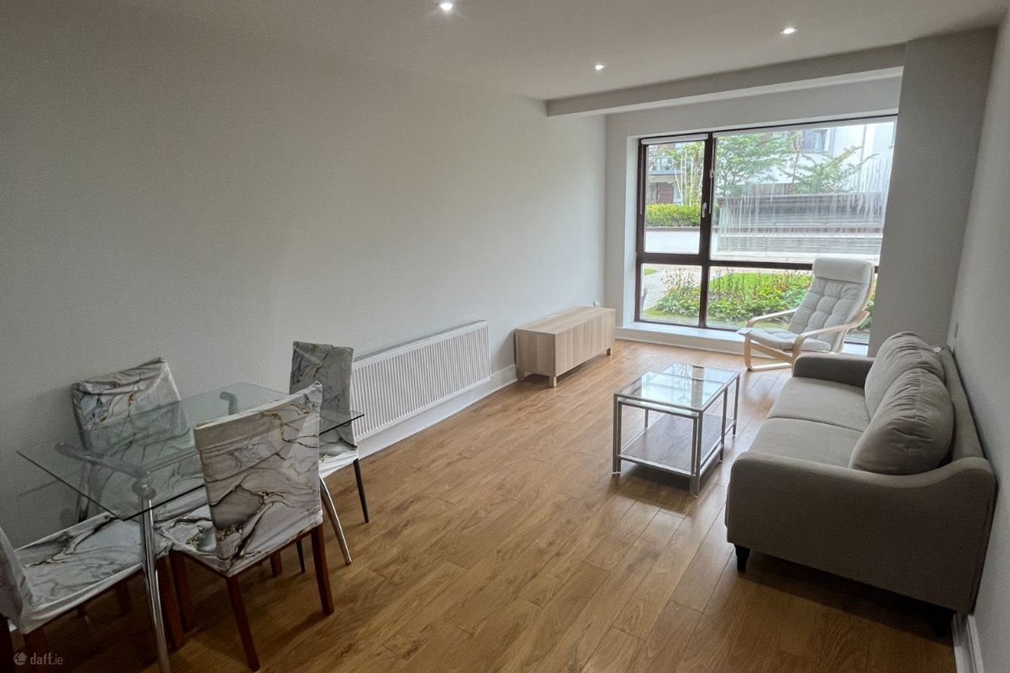 2 Bed Apartment, Southmede, Ballinteer, Dublin 16 — photo 1