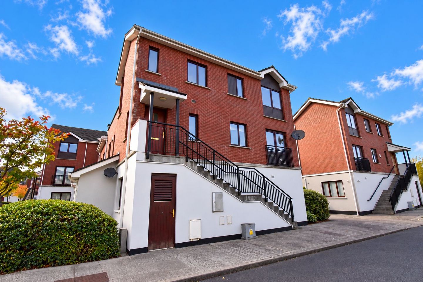 21 Hansted Close, Lucan, Adamstown, Co. Dublin, K78HN66 — photo 1