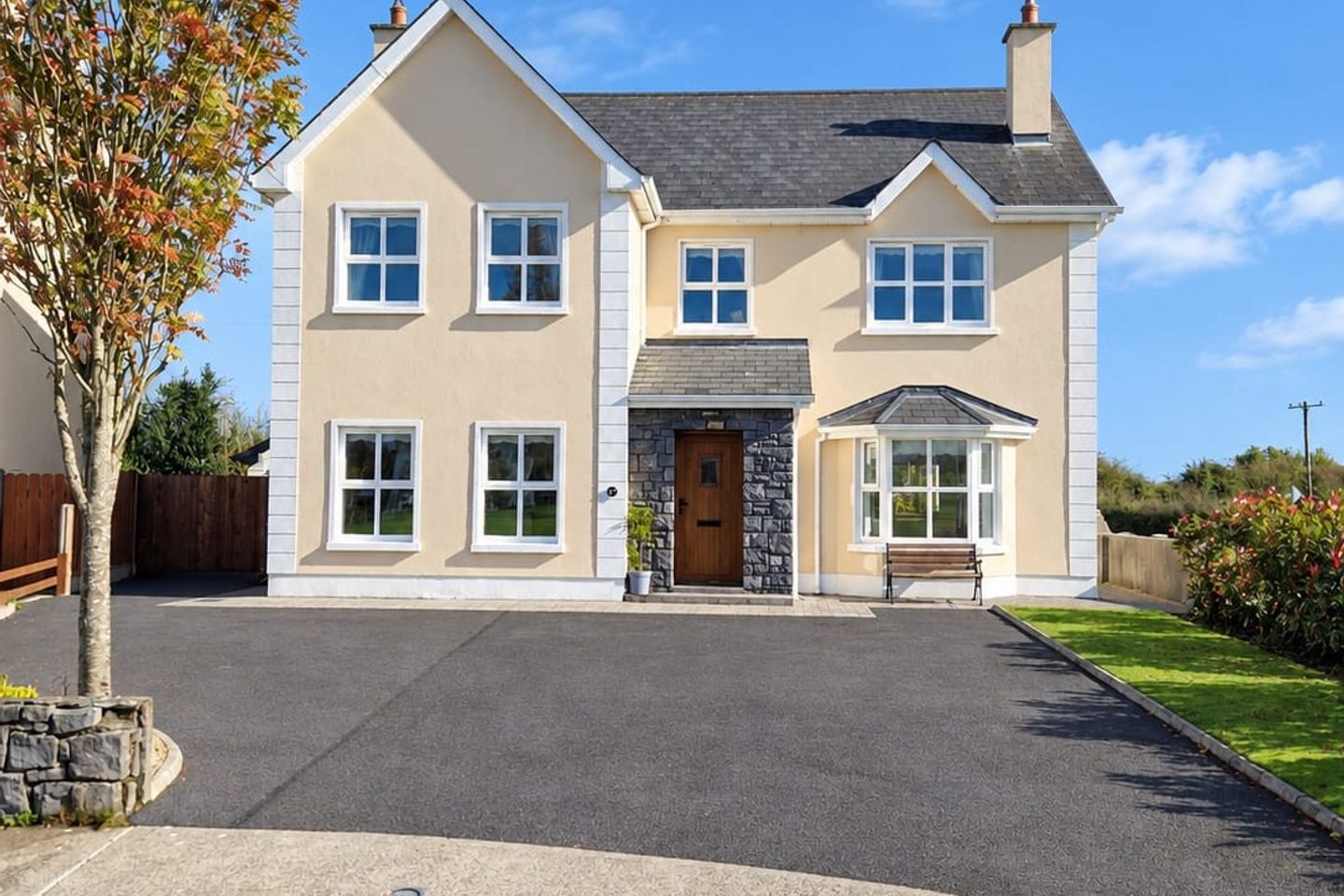 12 Páirc an Tobair, Caltra, Ballinasloe, Co. Galway, H53EY43 — photo 1