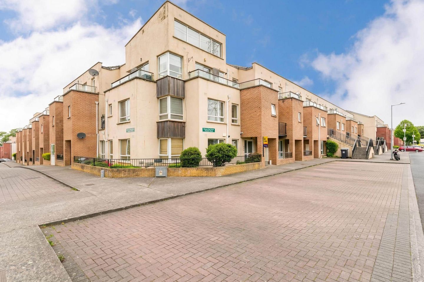 3 Millrace Green, Saggart, Co. Dublin — photo 1