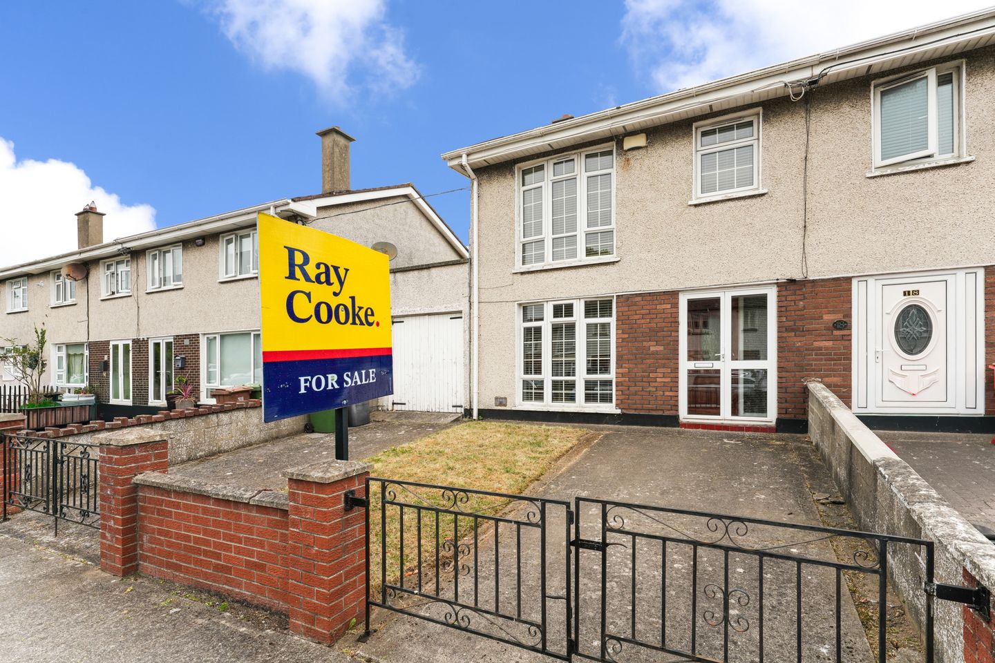 17 Carrigallen Park, Finglas, Dublin 11 — photo 1