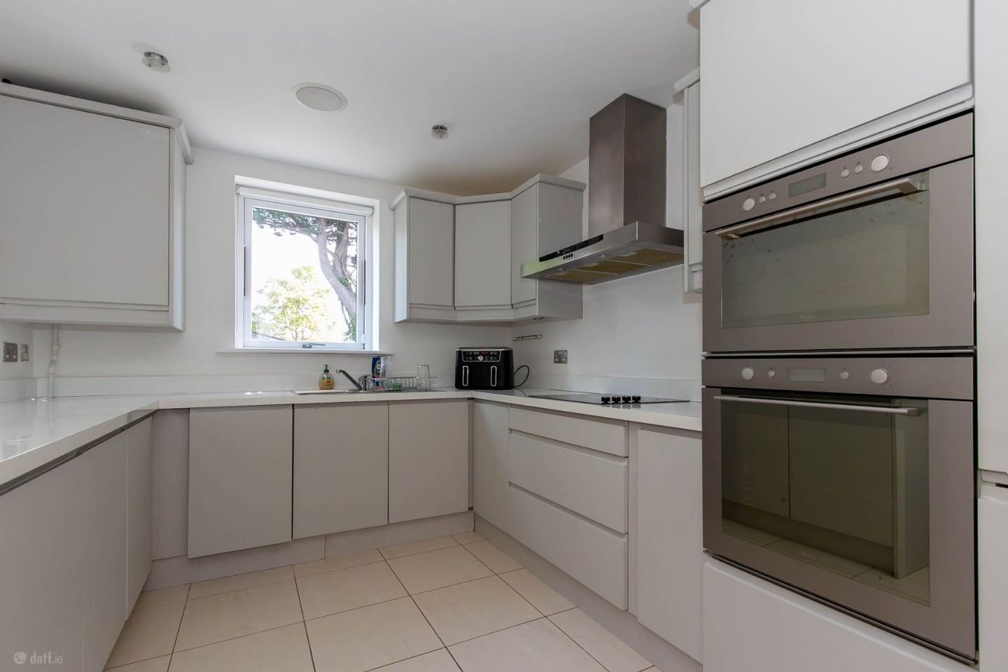 Apartment 7, Newpark, Newtownpark Avenue, Foxrock, Co. Dublin — photo 1