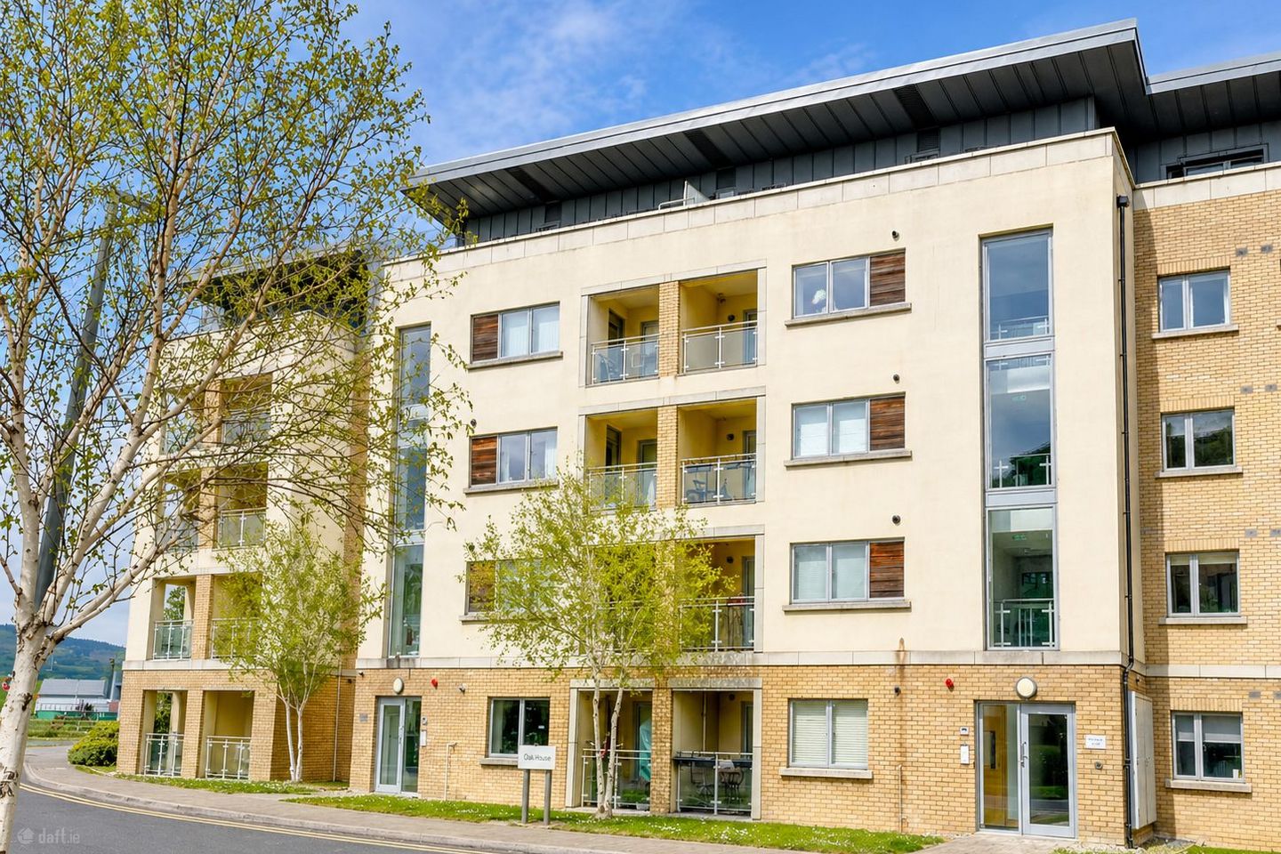 Apartment 38, Oak House, Carrickmines, Dublin 18, D18E803 — photo 1