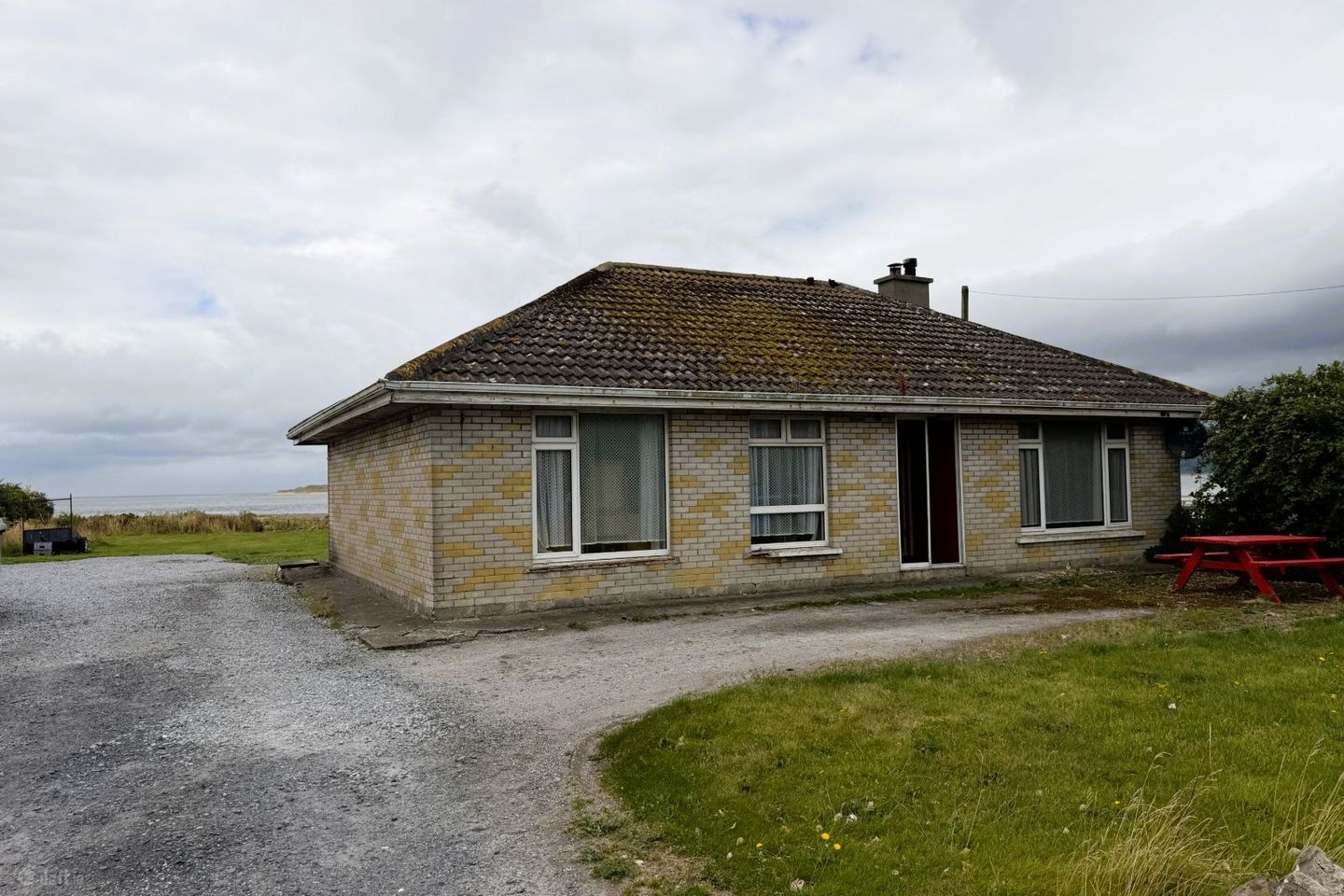 Cromane Lower, Cromane, Co. Kerry, V93R9C0 — photo 1