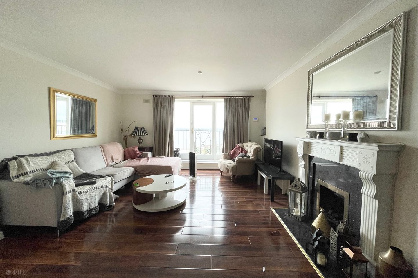 305 BLOCK 17A, Marina Village, Malahide, Co. Dublin — photo 1